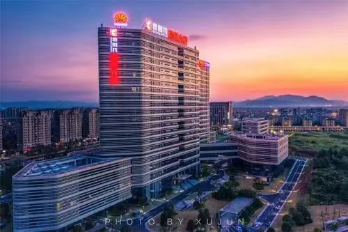 衢時(shí)代未來大廈完工，衢州再添一座地標(biāo)建筑項(xiàng)目采購寧波新寶聚供水設(shè)備有限公司寧波不銹鋼水箱廠家新寶聚不銹鋼水箱